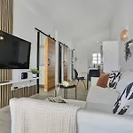 Апартаменты Quiet Perfect For Couples